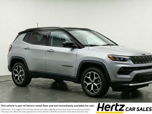 Used 2025 Jeep Compass Limited image 1
