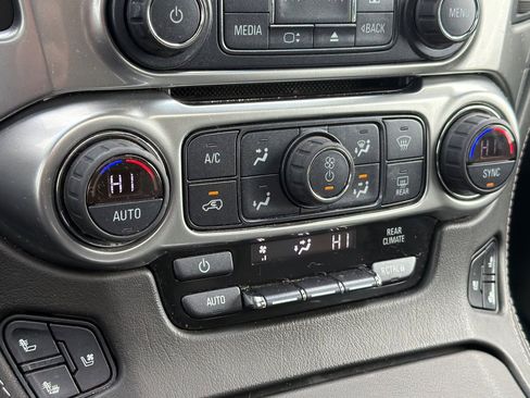 Used 2018 Chevrolet Tahoe Premier AWD/4WD image 19