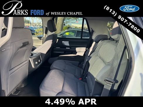 Used 2025 Ford Expedition Active image 9