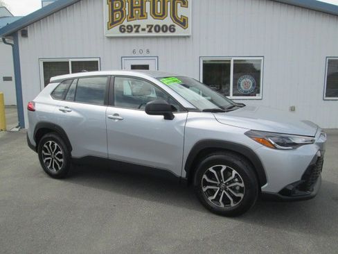 Used 2025 Toyota Corolla Cross AWD Hybrid image 1