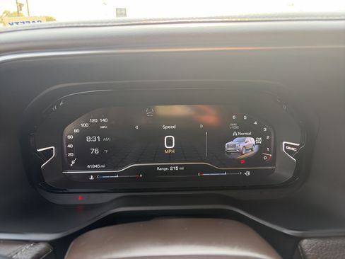 Used 2023 GMC Yukon Denali AWD/4WD image 23