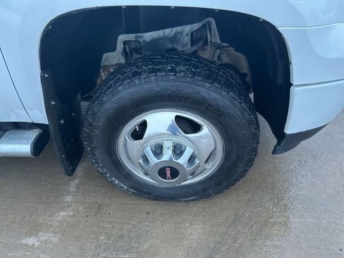 Used 2013 GMC Sierra 3500 Denali image 35