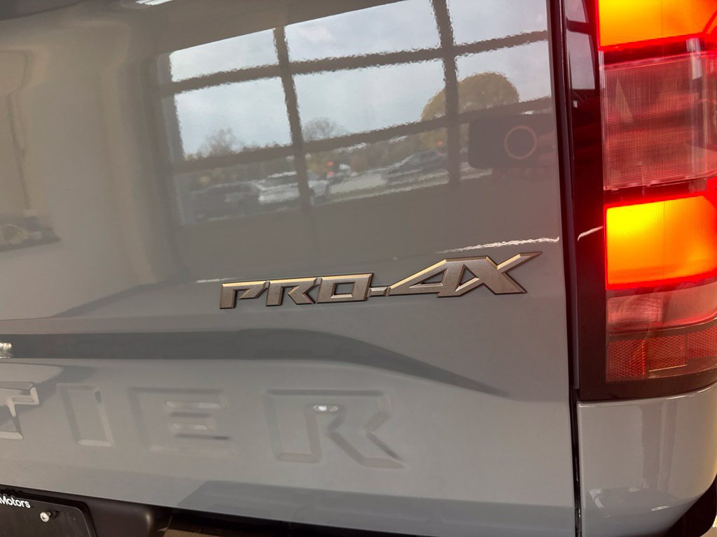 Used 2023 Nissan Frontier PRO-4X w/ Pro-4X Premium Package AWD/4WD image 40
