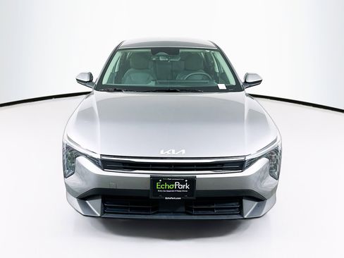 Used 2025 Kia K4 LXS image 2