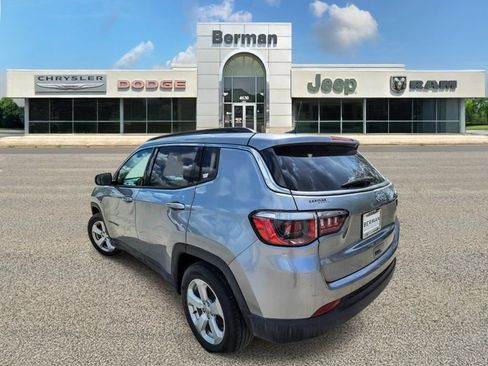 Certified 2019 Jeep Compass Latitude FWD image 7