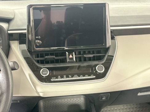 Used 2024 Toyota Corolla LE FWD image 18