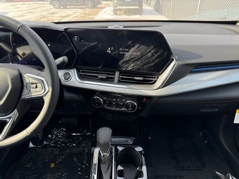 New 2026 Chevrolet Trax LT w/ Driver Confidence Package image 2