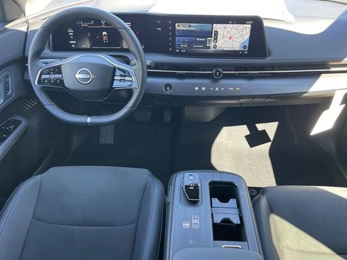 New 2025 Nissan Ariya FWD image 4