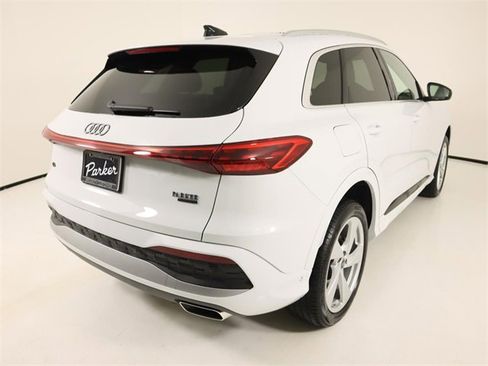 Certified 2025 Audi Q5 Premium Plus w/ Premium Plus image 5