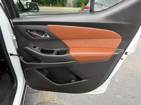Used 2019 Chevrolet Traverse High Country AWD/4WD image 27