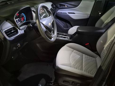 Used 2020 Chevrolet Equinox LS w/ LS Convenience Package FWD image 12
