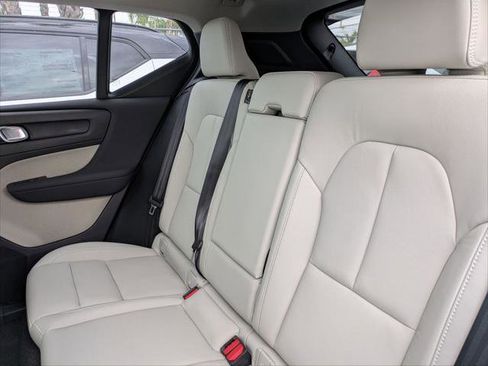 New 2026 Volvo XC40 B5 Ultra w/ Climate Package image 13