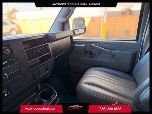 Used 2017 Chevrolet Express 2500 LS image 19