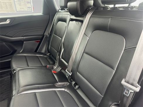Used 2022 Ford Escape SEL image 13
