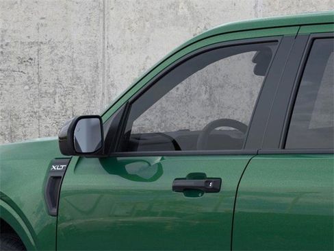 New 2025 Ford Maverick XLT w/ XLT Luxury Package image 21