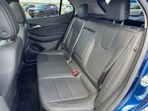 Used 2023 Buick Encore GX Essence w/ Experience Buick Package FWD image 22