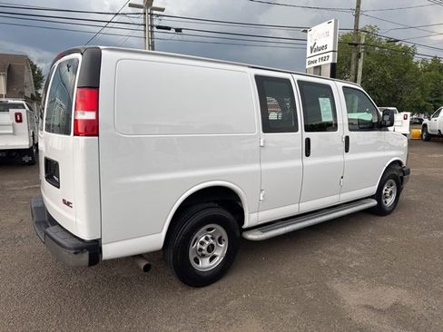 Used 2023 GMC Savana 2500 w/ Driver Convenience Package image 3