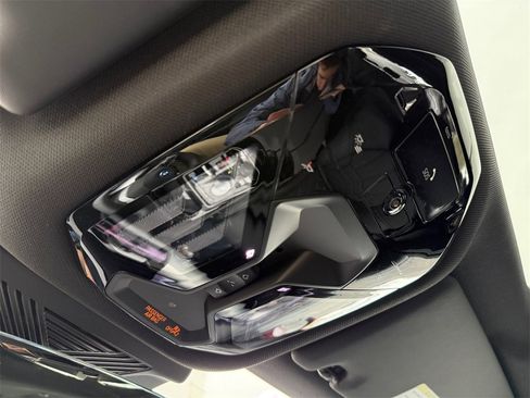 Certified 2026 BMW i5 eDrive40 w/ M Sport Package image 33