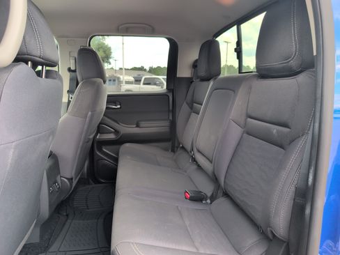 Used 2024 Nissan Frontier SV w/ SV Convenience Package RWD image 33