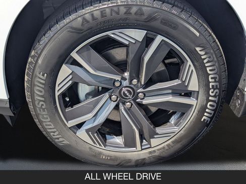 New 2025 Nissan Murano SL image 10