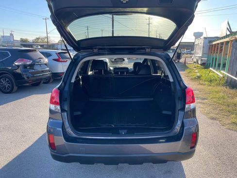 Used 2014 Subaru Outback 2.5i Limited w/ Moonroof Package image 3