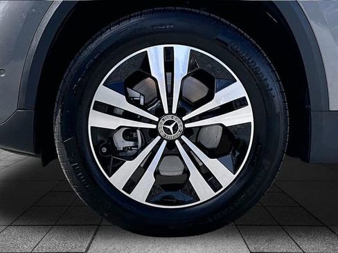 Certified 2026 Mercedes-Benz GLA 250 4MATIC image 37