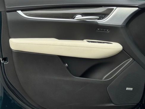 New 2026 Cadillac XT5 Sportv image 16