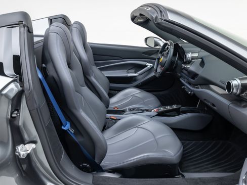Certified 2022 Ferrari F8 Tributo RWD image 50