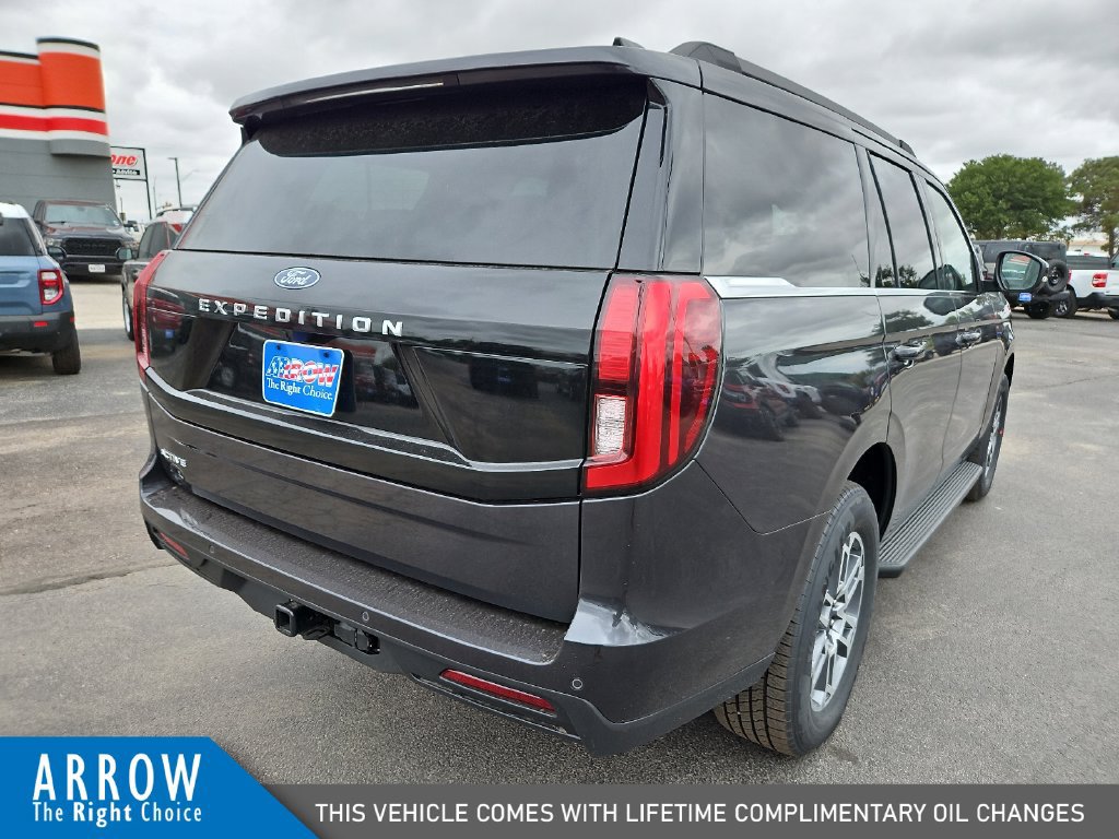 New 2026 Ford Expedition Active RWD image 11