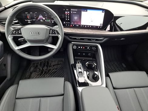 New 2025 Audi Q5 Premium Plus AWD/4WD image 23