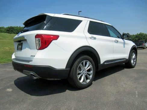 Used 2023 Ford Explorer Limited image 15