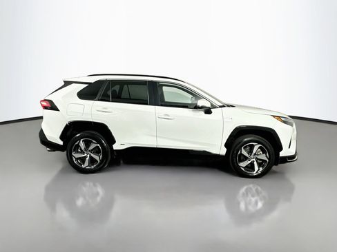 Used 2023 Toyota RAV4 SE w/ Weather & Moonroof Package AWD/4WD image 8
