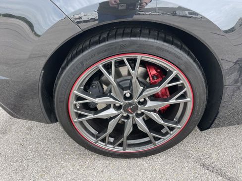 Used 2024 Chevrolet Corvette Stingray Premium Conv w/ Z51 Performance Package image 31