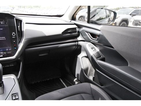 Used 2025 Subaru Crosstrek 2.5i Premium AWD/4WD image 10