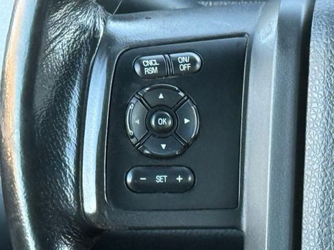 Used 2015 Ford F350 Lariat w/ Lariat Chrome Package image 26