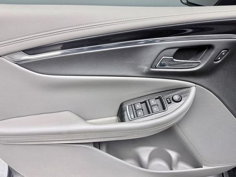 Used 2017 Chevrolet Impala LT w/ Leather Package FWD image 15