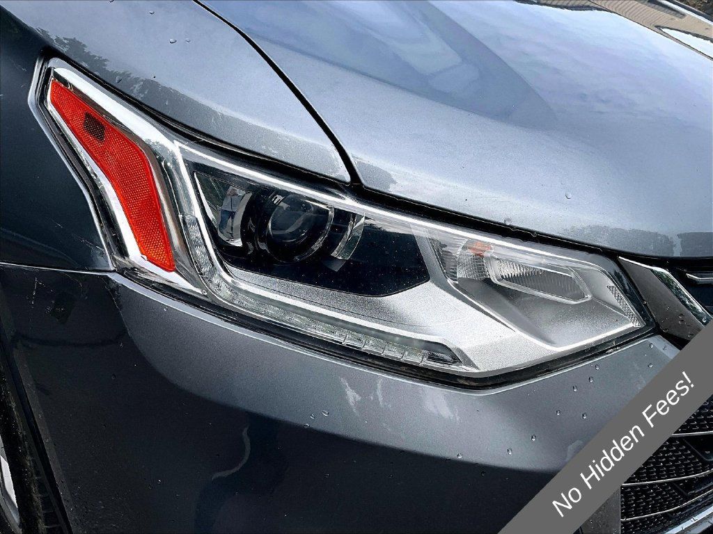 Used 2019 Chevrolet Traverse LT w/ LT Premium Package AWD/4WD image 27