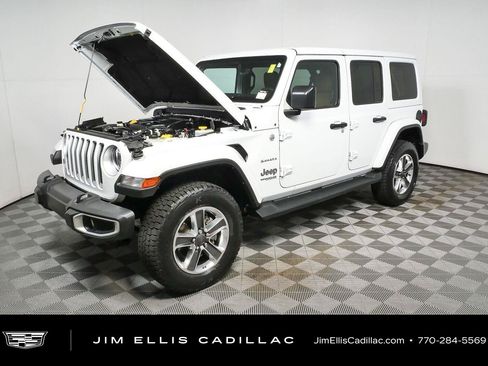 Used 2021 Jeep Wrangler Unlimited Sahara AWD/4WD image 31