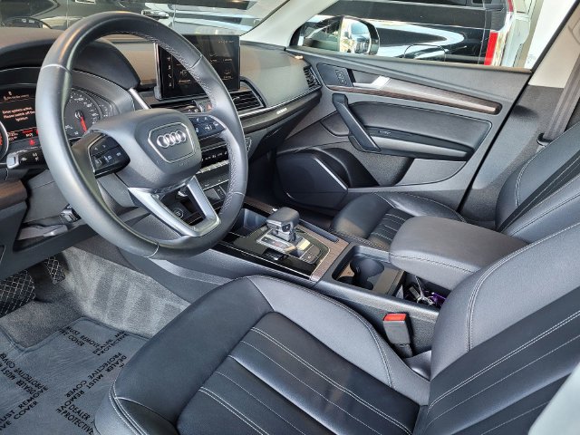 Used 2023 Audi Q5 2.0T Premium w/ Convenience Package AWD/4WD image 10
