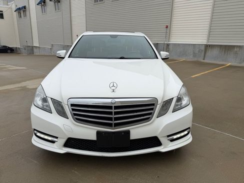 Used 2013 Mercedes-Benz E 350 Sedan image 2