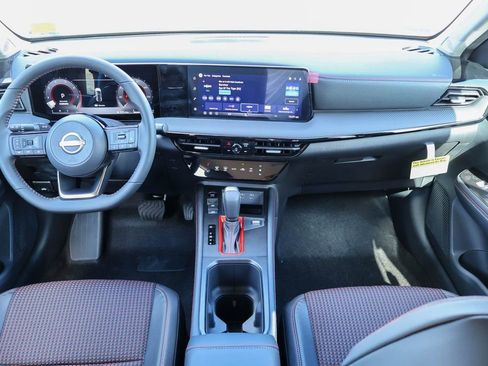 New 2026 Nissan Kicks SR image 6