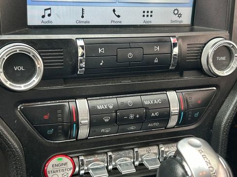 Used 2016 Ford Mustang Premium image 7