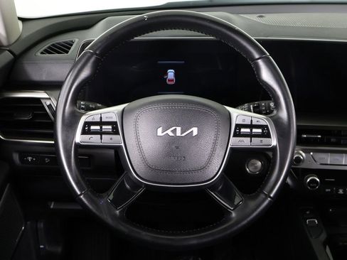 Used 2023 Kia Telluride S FWD image 41