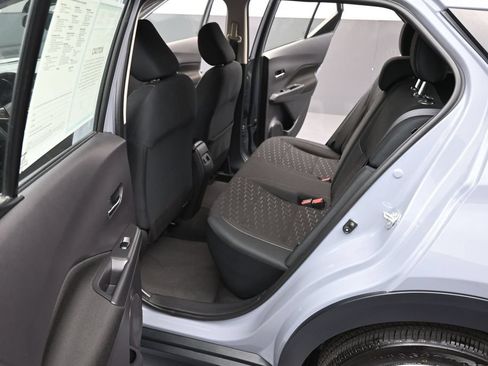 Used 2024 Nissan Kicks SV FWD image 10