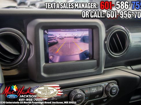 Used 2022 Jeep Gladiator Sport image 16