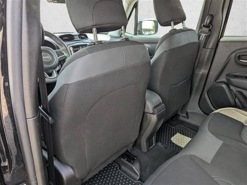 Used 2023 Jeep Renegade Latitude AWD/4WD image 24