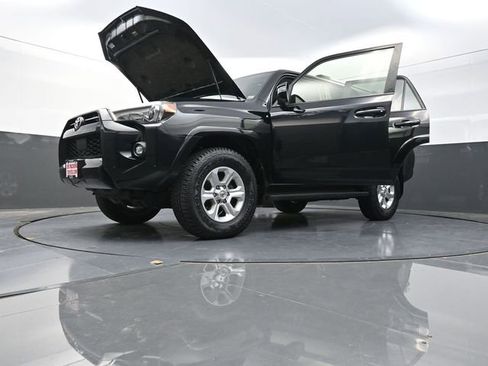 Used 2023 Toyota 4Runner SR5 Premium image 40