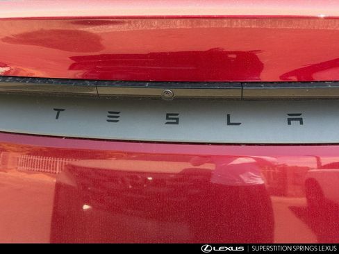 Used 2026 Tesla Model Y 2WD image 10