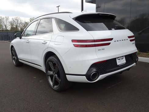 New 2025 Genesis GV70 3.5T Sport w/ Sport Advanced Package image 3