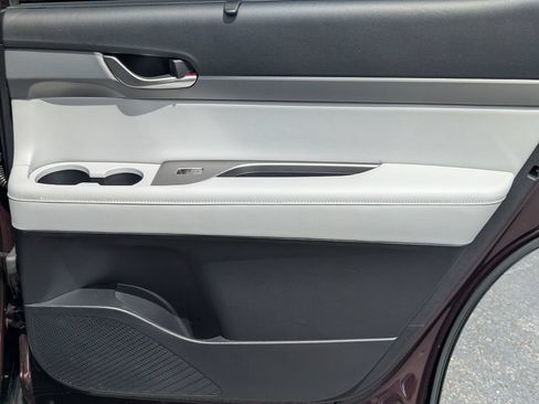 Used 2020 Hyundai Palisade SEL w/ Premium Package FWD image 16
